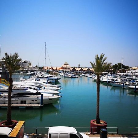 The Marina Plaza Apartment ヴィラモウラ エクステリア 写真